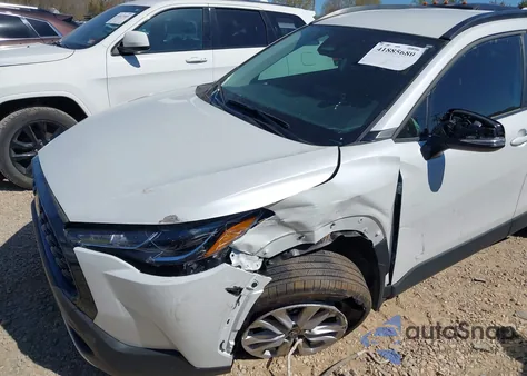 2024 Toyota Corolla Cross Le from USA, damaged, VIN 7MUCAAAG1RV084549